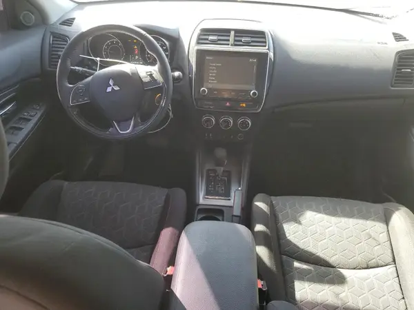 JA4ARUAU1NU014051 2022 MITSUBISHI OUTLANDER - Image 8