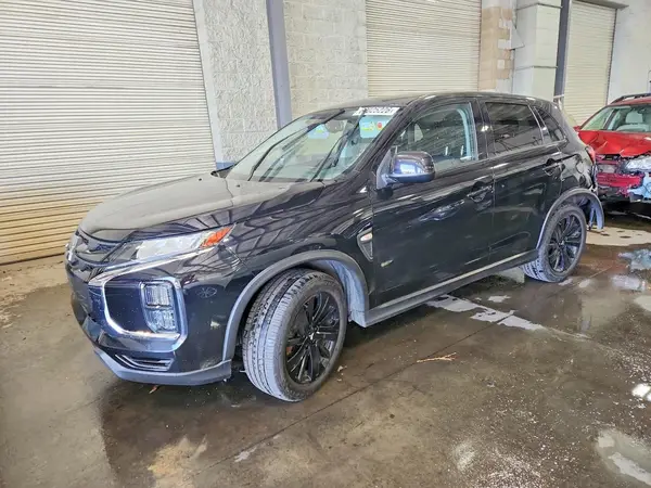 JA4ARUAU1NU015426 2022 MITSUBISHI OUTLANDER - Image 1