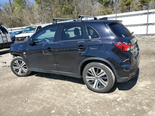 JA4ARUAU1NU023512 2022 MITSUBISHI OUTLANDER - Image 2