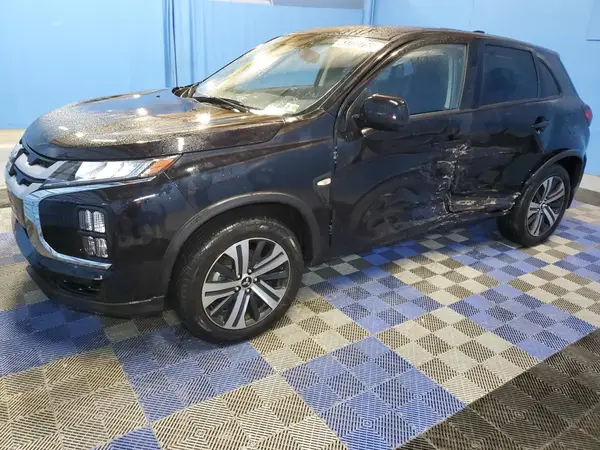 JA4ARUAU1PU006017 2023 MITSUBISHI OUTLANDER - Image 1