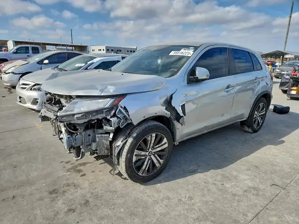 JA4ARUAU1PU015929 2023 MITSUBISHI OUTLANDER - Image 1