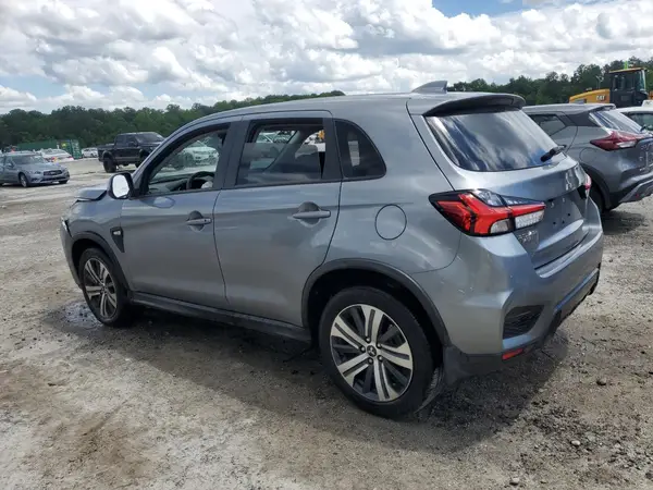 JA4ARUAU1RU006747 2024 MITSUBISHI OUTLANDER - Image 2