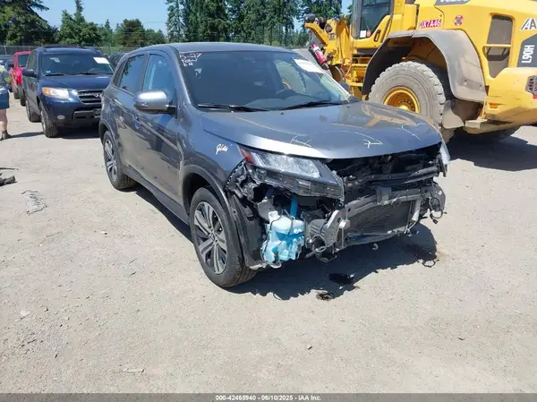 JA4ARUAU1RU018896 2024 MITSUBISHI OUTLANDER - Image 1