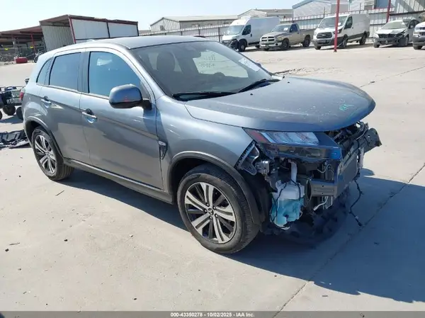 JA4ARUAU1SU006396 2025 MITSUBISHI OUTLANDER - Image 1