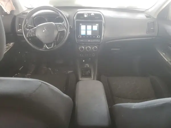 JA4ARUAU2MU011061 2021 MITSUBISHI OUTLANDER - Image 8