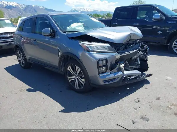 JA4ARUAU2MU013554 2021 MITSUBISHI OUTLANDER - Image 1