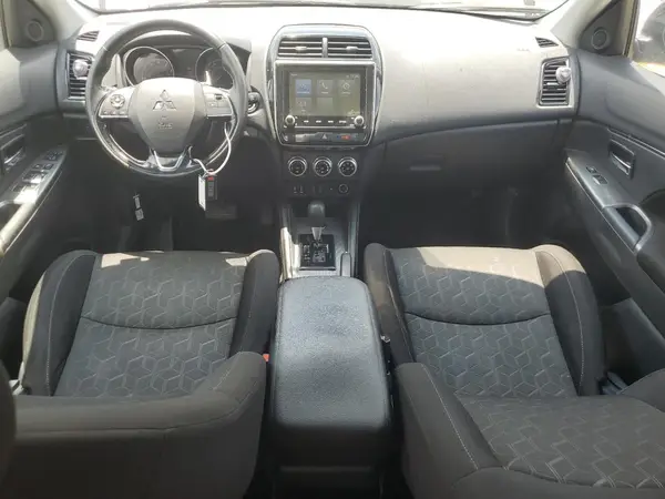 JA4ARUAU2MU015191 2021 MITSUBISHI OUTLANDER - Image 8