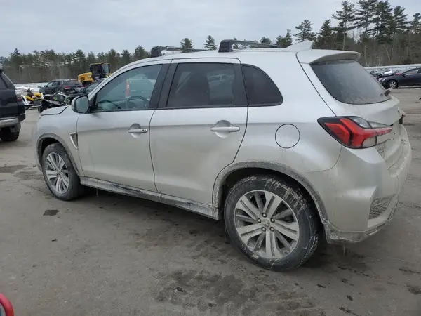 JA4ARUAU2MU017104 2021 MITSUBISHI OUTLANDER - Image 2