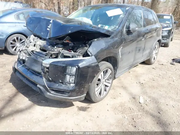 JA4ARUAU2MU018656 2021 MITSUBISHI OUTLANDER - Image 2