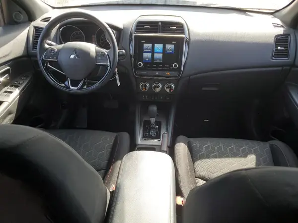 JA4ARUAU2MU021203 2021 MITSUBISHI OUTLANDER - Image 8