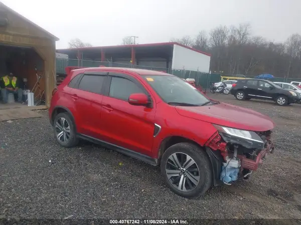 JA4ARUAU2NU007822 2022 MITSUBISHI OUTLANDER - Image 1
