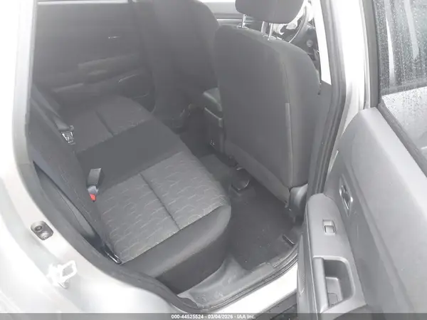 JA4ARUAU2NU008680 2022 MITSUBISHI OUTLANDER - Image 8