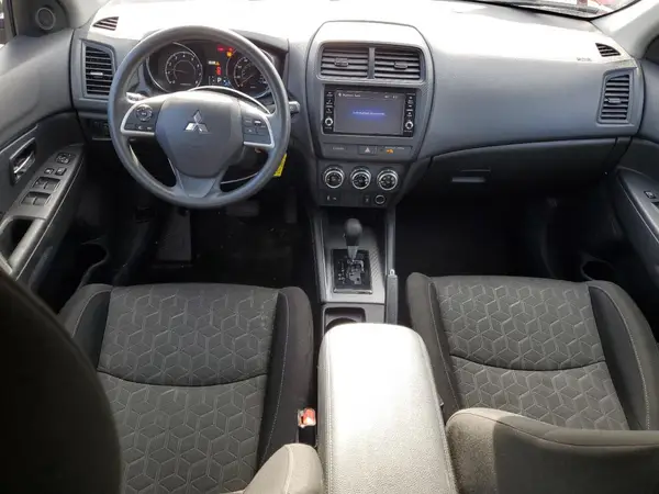 JA4ARUAU2NU017847 2022 MITSUBISHI OUTLANDER - Image 8