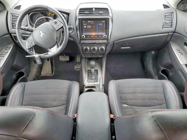 JA4ARUAU2PU016457 2023 MITSUBISHI OUTLANDER - Image 8