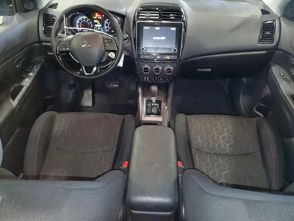 JA4ARUAU2RU003033 2024 MITSUBISHI OUTLANDER - Image 8