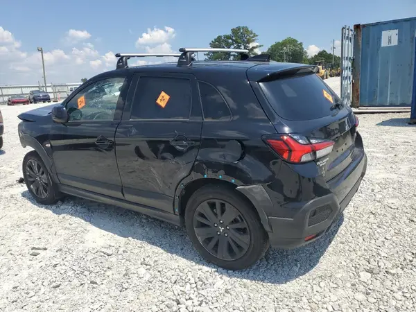JA4ARUAU2RU005106 2024 MITSUBISHI OUTLANDER - Image 2