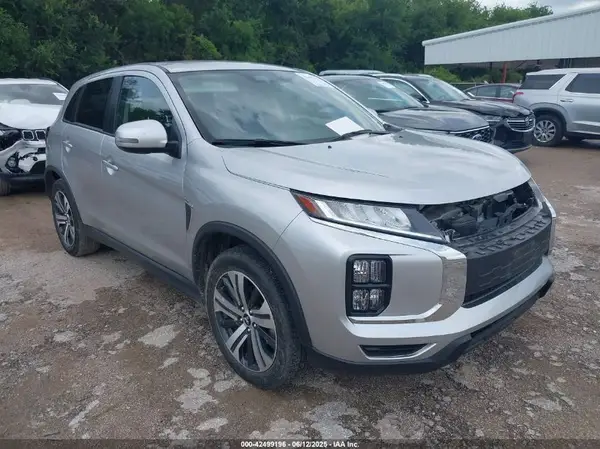 JA4ARUAU2RU016140 2024 MITSUBISHI OUTLANDER - Image 1