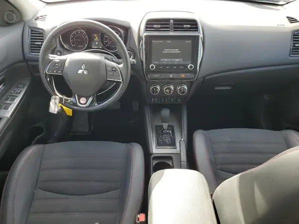 JA4ARUAU2RU016574 2024 MITSUBISHI OUTLANDER - Image 8