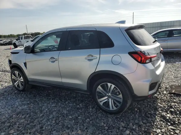 JA4ARUAU2RU019233 2024 MITSUBISHI OUTLANDER - Image 2