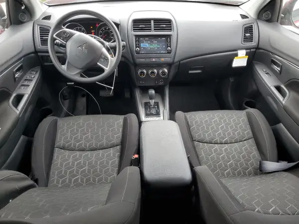 JA4ARUAU2RU026036 2024 MITSUBISHI OUTLANDER - Image 8