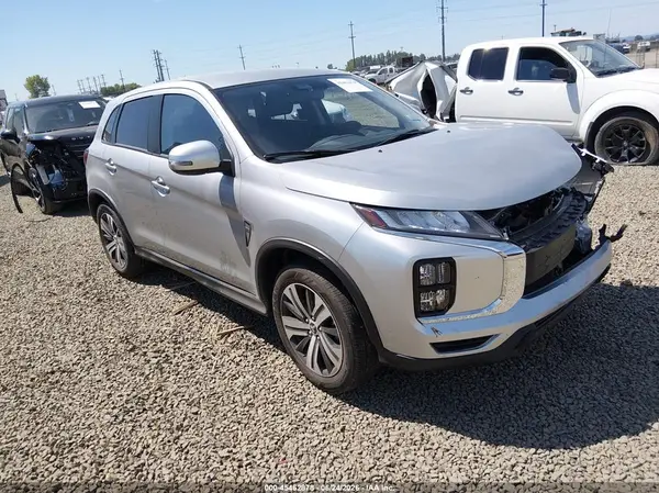 JA4ARUAU2TU017604 2026 MITSUBISHI OUTLANDER - Image 1