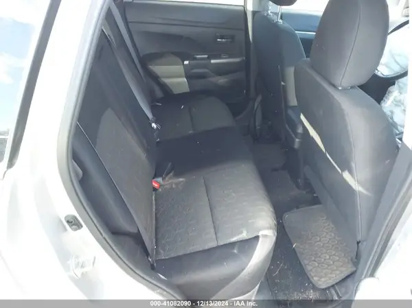 JA4ARUAU3MU034283 2021 MITSUBISHI OUTLANDER - Image 8