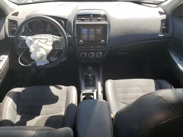 JA4ARUAU3NU006873 2022 MITSUBISHI OUTLANDER - Image 8