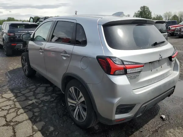 JA4ARUAU3NU007151 2022 MITSUBISHI OUTLANDER - Image 2