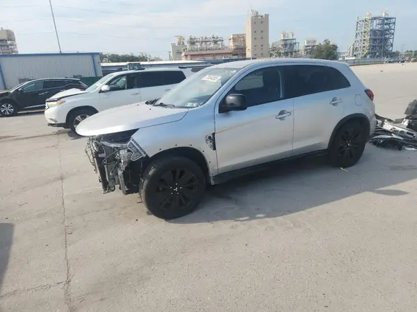 JA4ARUAU3NU008669 2022 MITSUBISHI OUTLANDER - Image 1