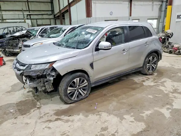JA4ARUAU3NU009353 2022 MITSUBISHI OUTLANDER - Image 1