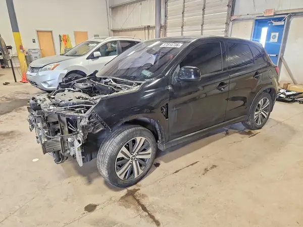 JA4ARUAU3PU014331 2023 MITSUBISHI OUTLANDER - Image 1
