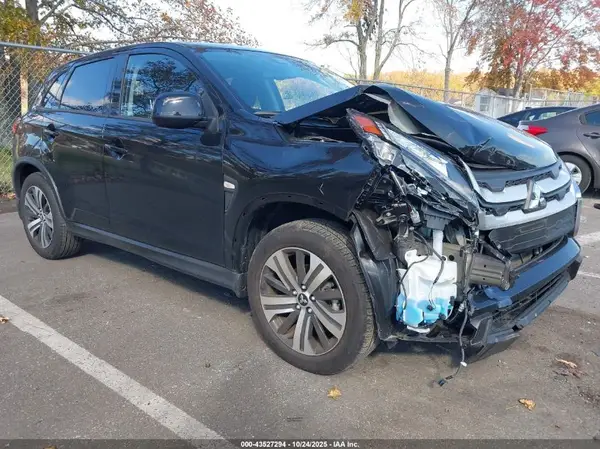 JA4ARUAU3RU023887 2024 MITSUBISHI OUTLANDER - Image 1
