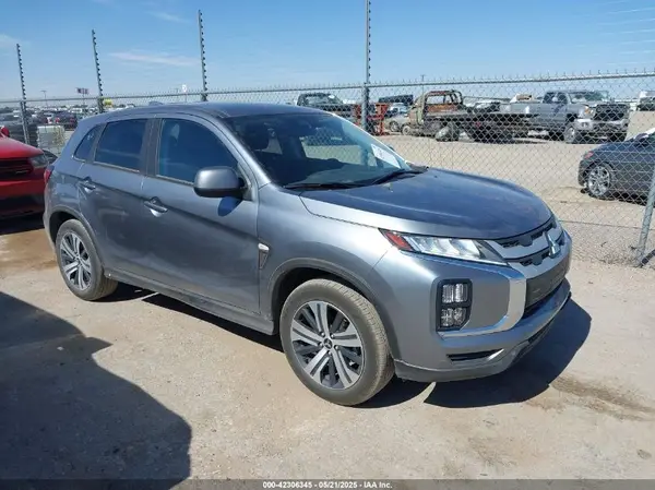 JA4ARUAU3RU025509 2024 MITSUBISHI OUTLANDER - Image 1