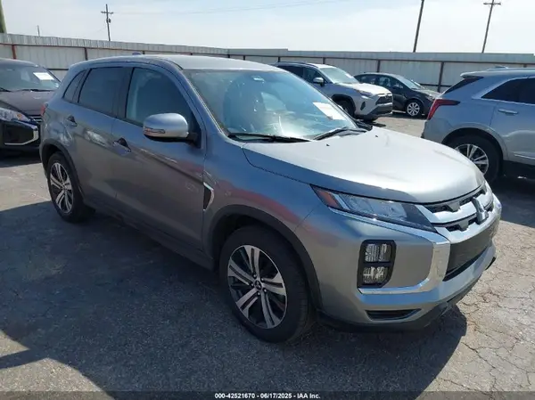 JA4ARUAU3SU008618 2025 MITSUBISHI OUTLANDER - Image 1