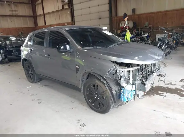 JA4ARUAU4MU001583 2021 MITSUBISHI OUTLANDER - Image 1