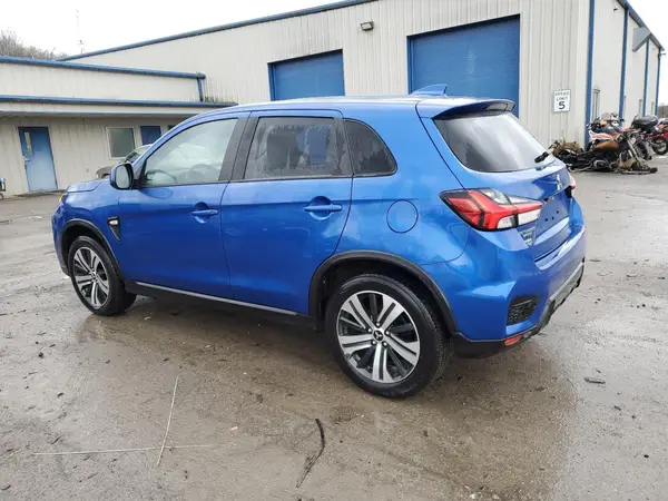 JA4ARUAU4MU007819 2021 MITSUBISHI OUTLANDER - Image 2