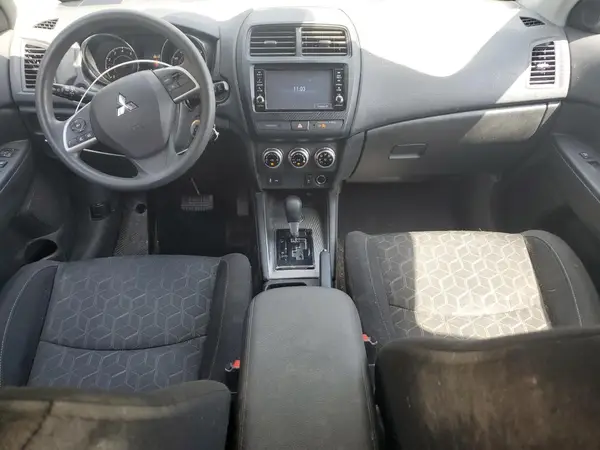 JA4ARUAU4MU008615 2021 MITSUBISHI OUTLANDER - Image 8