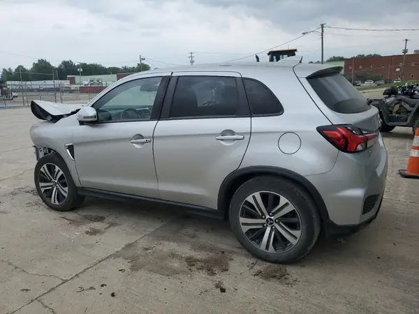 JA4ARUAU4MU009263 2021 MITSUBISHI OUTLANDER - Image 2
