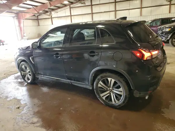 JA4ARUAU4MU010610 2021 MITSUBISHI OUTLANDER - Image 2