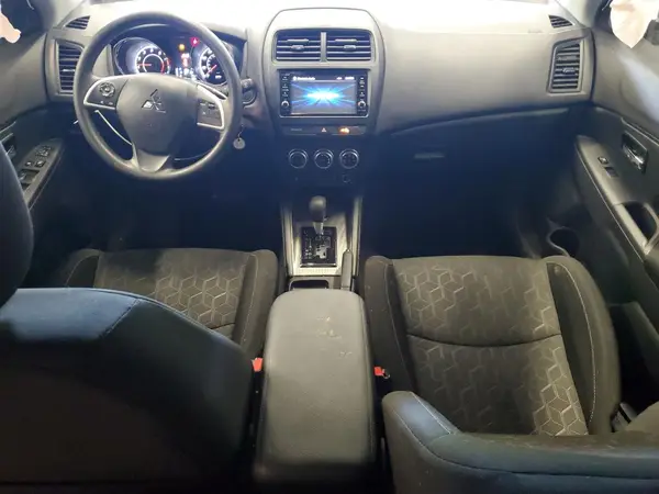 JA4ARUAU4MU014415 2021 MITSUBISHI OUTLANDER - Image 8