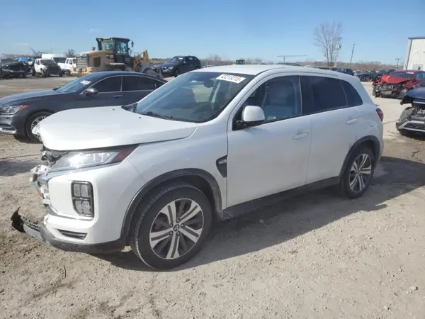 JA4ARUAU4MU016701 2021 MITSUBISHI OUTLANDER - Image 1