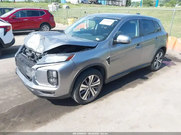 JA4ARUAU4MU019078 2021 MITSUBISHI OUTLANDER - Image 2