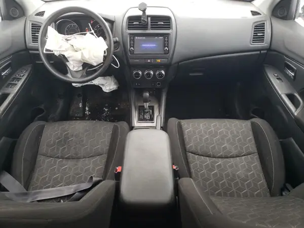 JA4ARUAU4MU020523 2021 MITSUBISHI OUTLANDER - Image 8