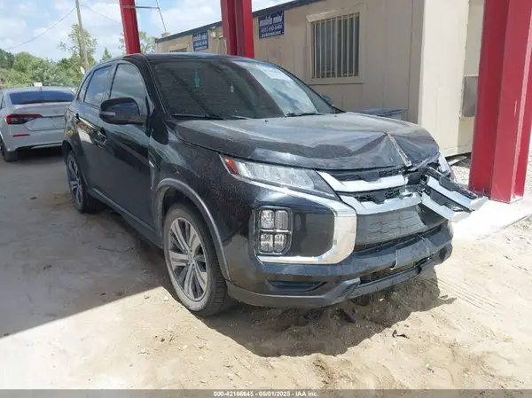 JA4ARUAU4MU025995 2021 MITSUBISHI OUTLANDER - Image 1