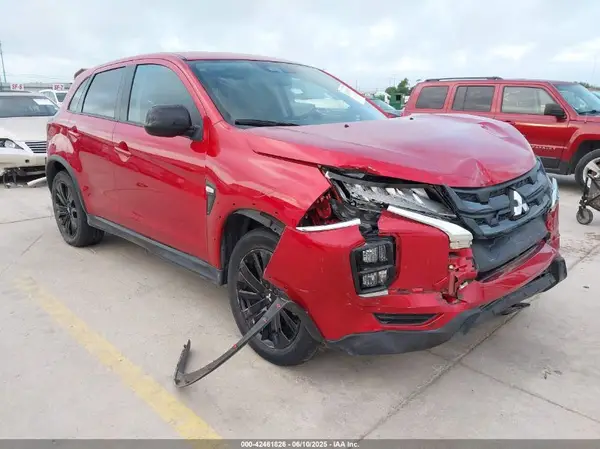 JA4ARUAU4PU001541 2023 MITSUBISHI OUTLANDER - Image 1