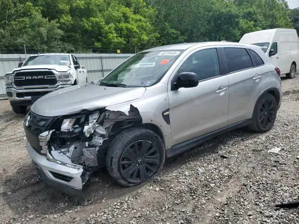 JA4ARUAU4PU002849 2023 MITSUBISHI OUTLANDER - Image 1