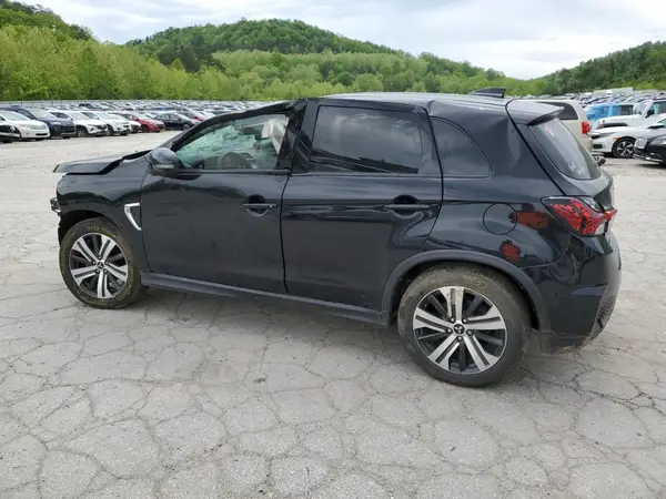 JA4ARUAU4PU004455 2023 MITSUBISHI OUTLANDER - Image 2