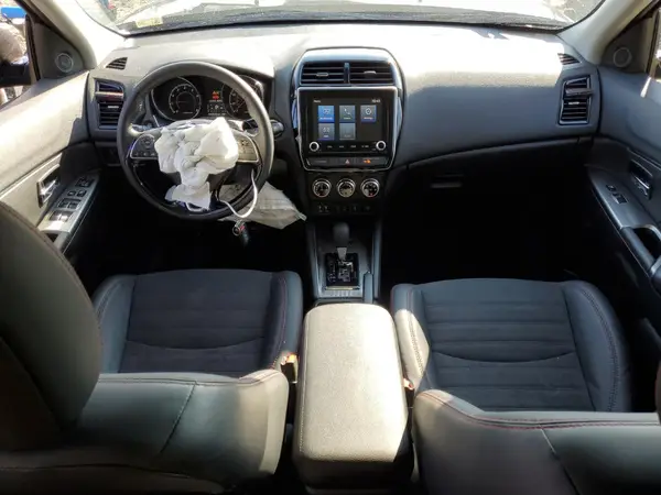 JA4ARUAU4PU011874 2023 MITSUBISHI OUTLANDER - Image 8