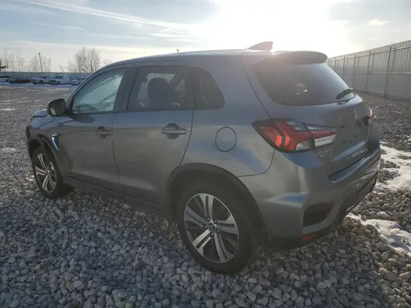 JA4ARUAU4RU006449 2024 MITSUBISHI OUTLANDER - Image 2