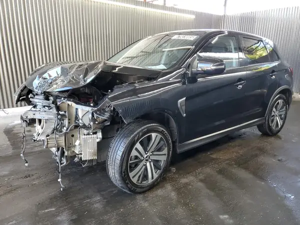 JA4ARUAU4RU017953 2024 MITSUBISHI OUTLANDER - Image 1